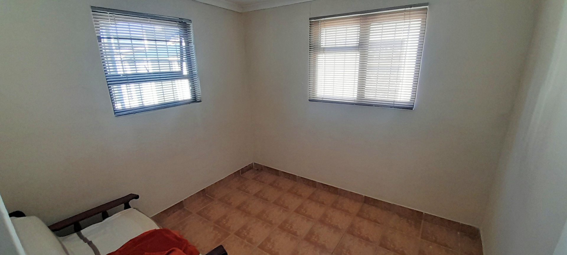 To Let 1 Bedroom Property for Rent in St Dumas Western Cape